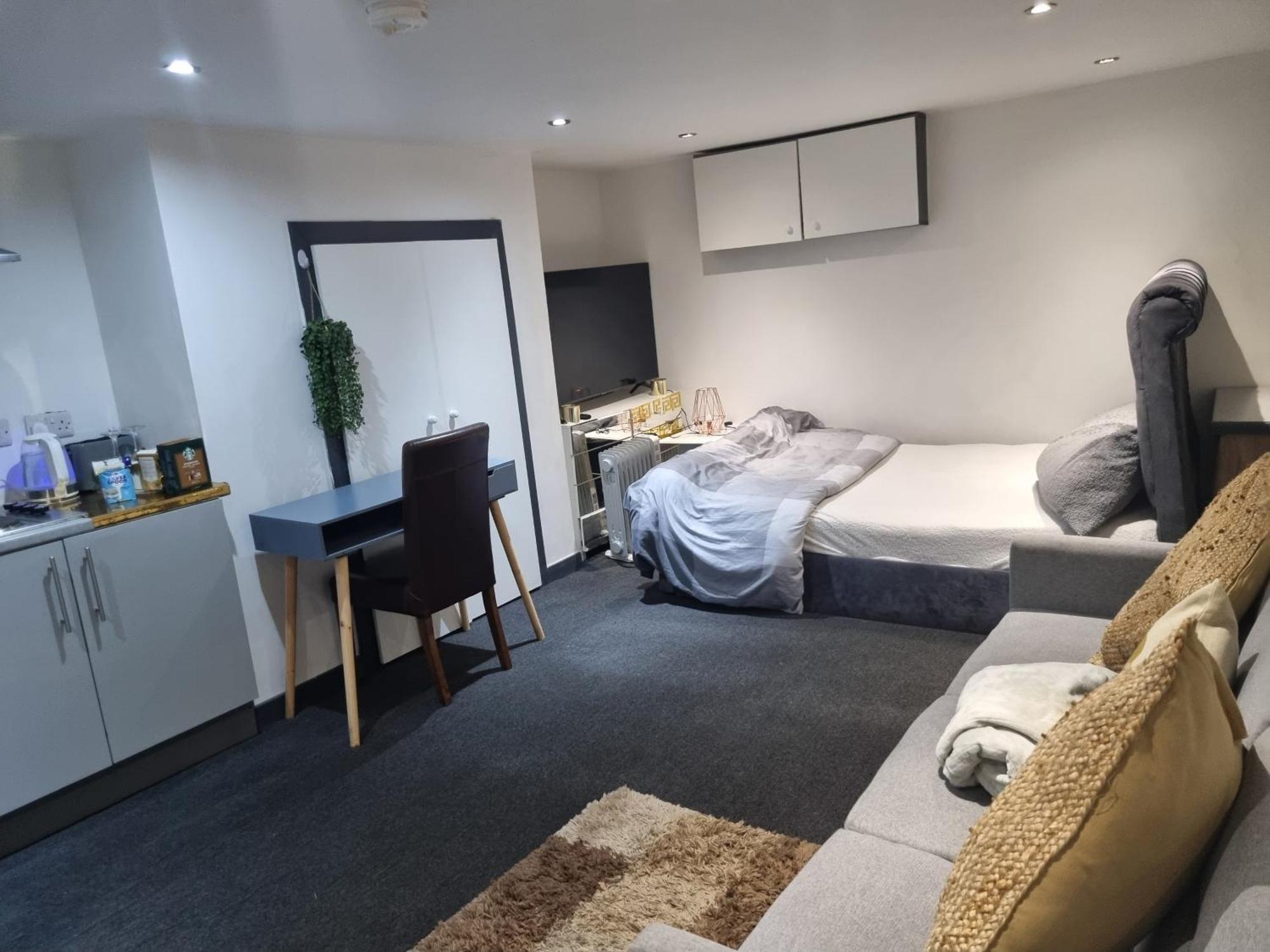 Apartmán A Cosy Deluxe Size Studio With Queen Size And Sofa Bed Leeds  Exteriér fotografie